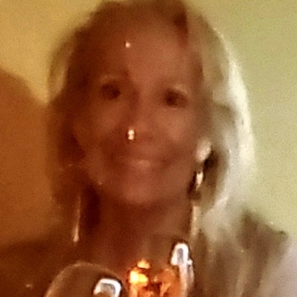 Meet your Posher, Jana Cherie - Picture 2 of 8